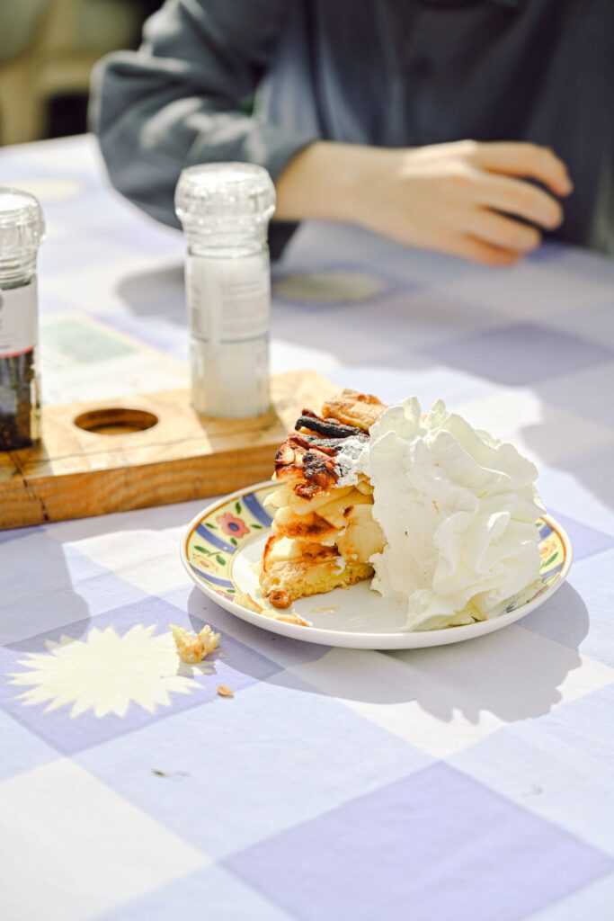 one of the perks of being an expat photographer is sampling all the food! appeltaart with whipped cream- a family photoshoot does not have to be stiff or formal